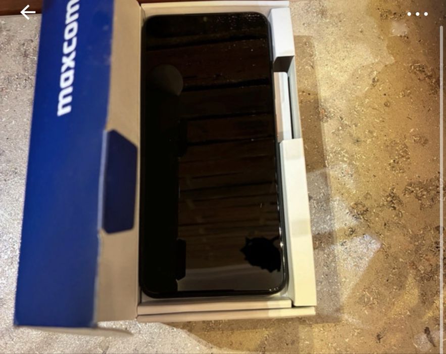 Nou !Telefon Maxcom MS652 3GB RAM 32GB 4G Android 15