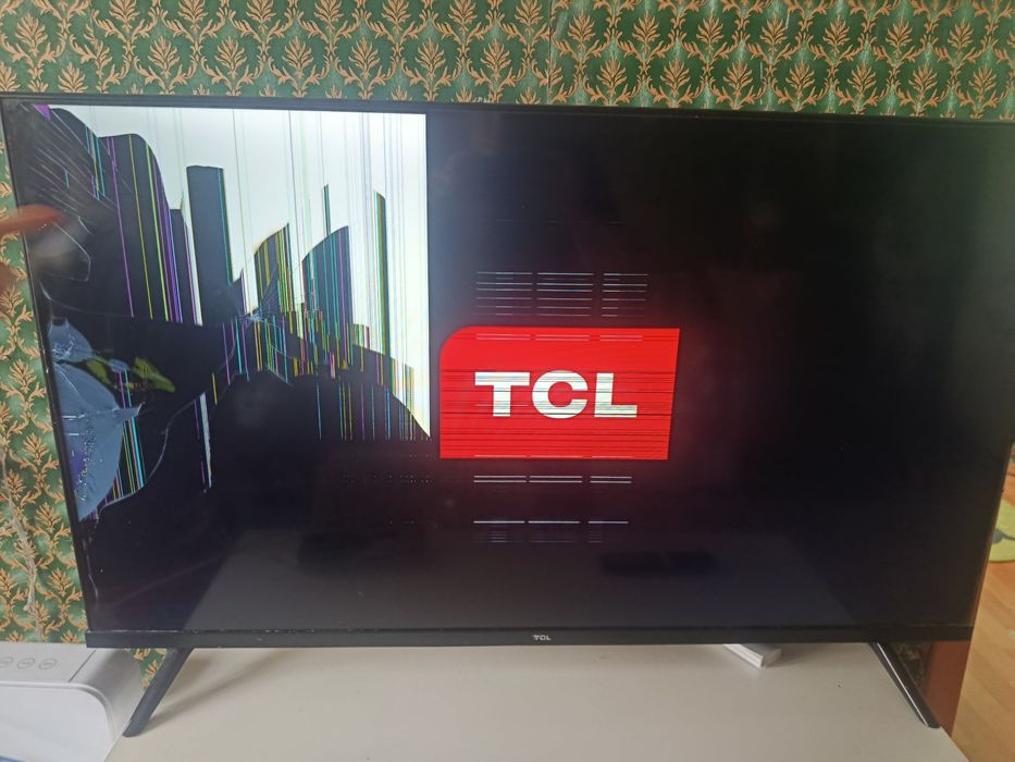 Сломанный телевизор