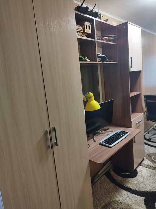 Продам детскую стенку б/у