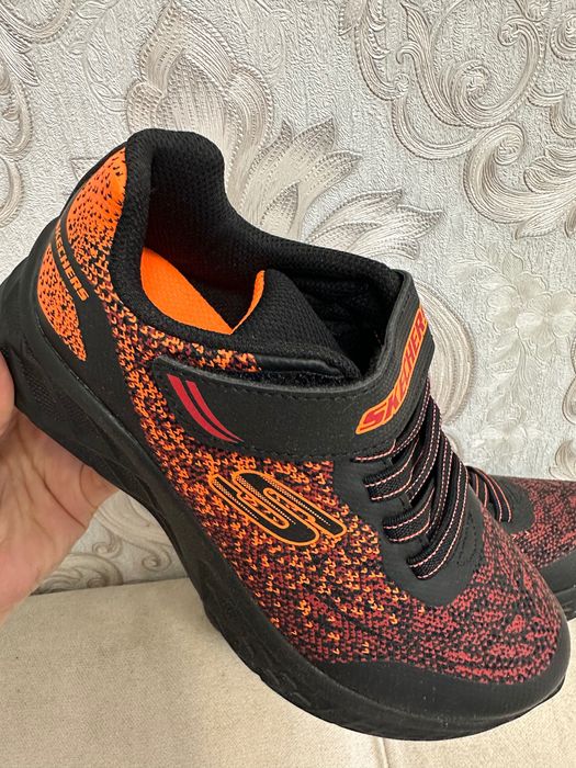 Skechers кроссовки