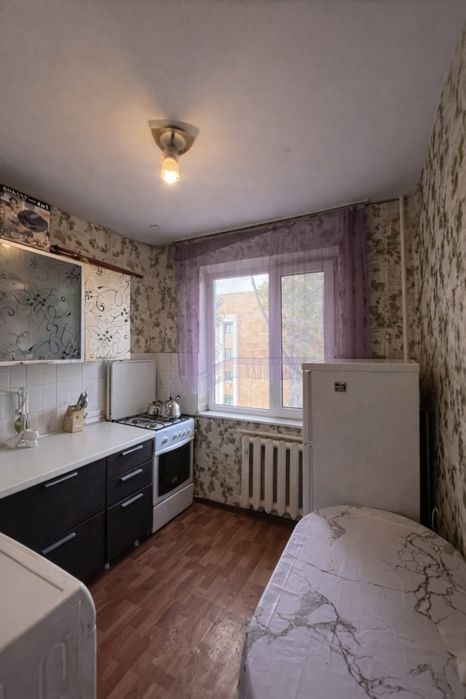 Продаётся 2 комн район Зигзаг