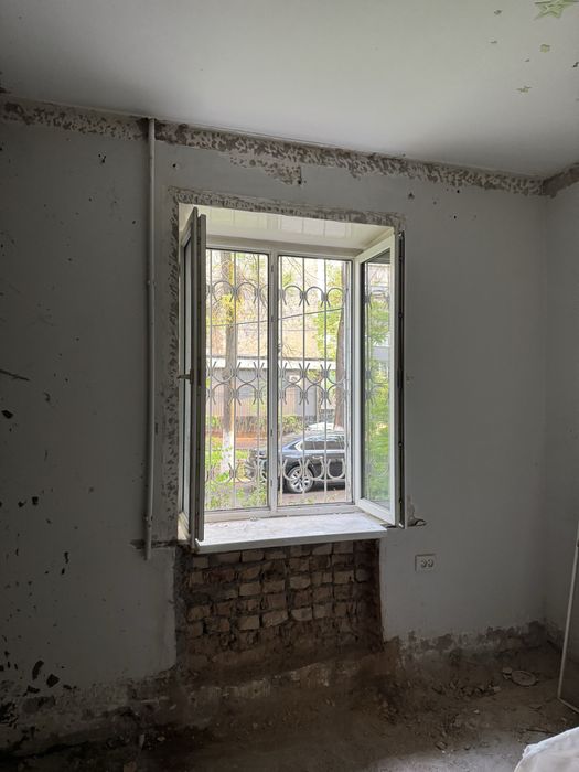 Окна пластиковые, стекло целое