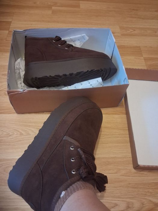 Ghete maro noi marimea 39