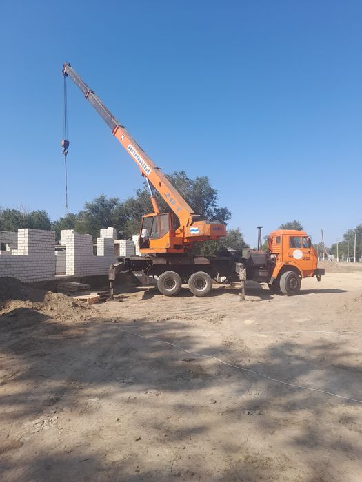 Авто кран услуга кран 25