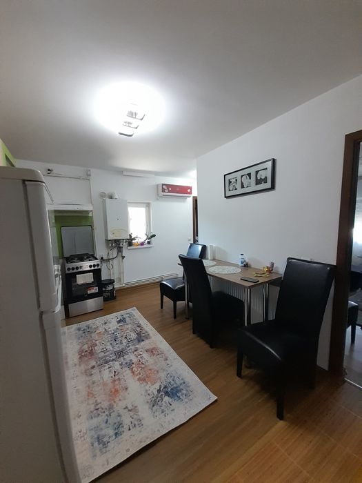 Închiriez apartament 2 camere zona Zahana
