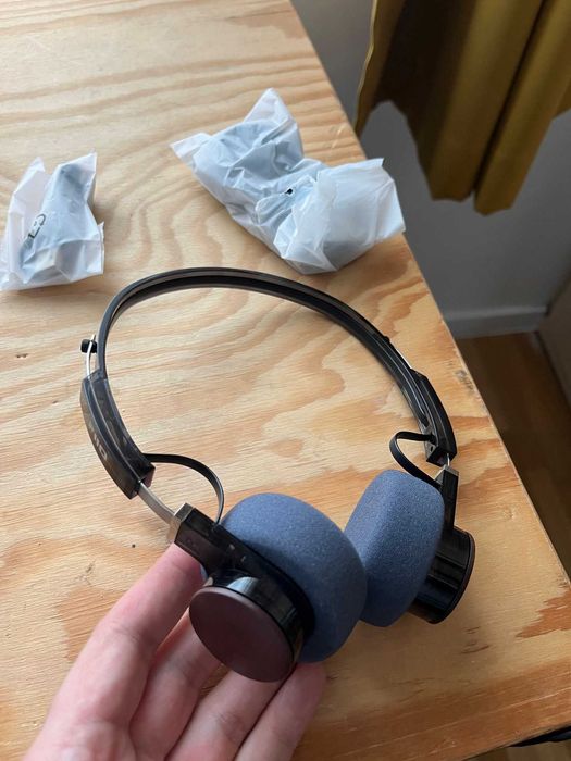 Fiio EH11 on-ear bluetooth слушалки