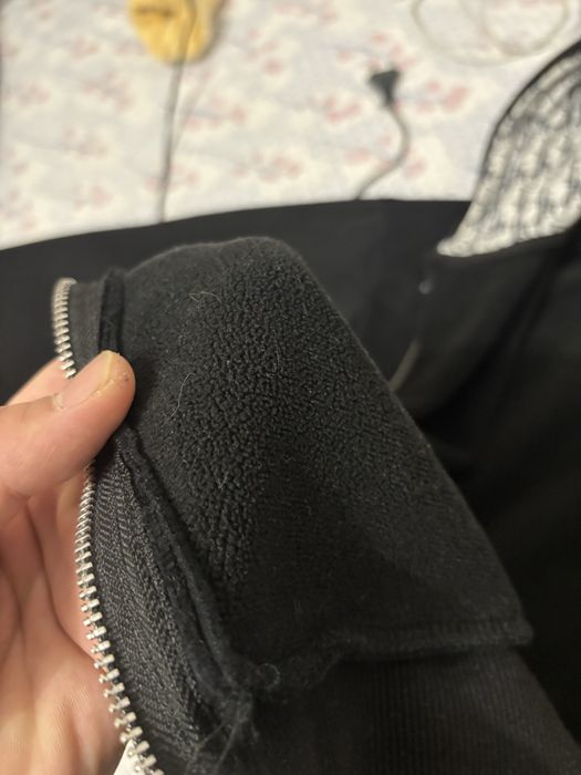 продам зипку Dior новая