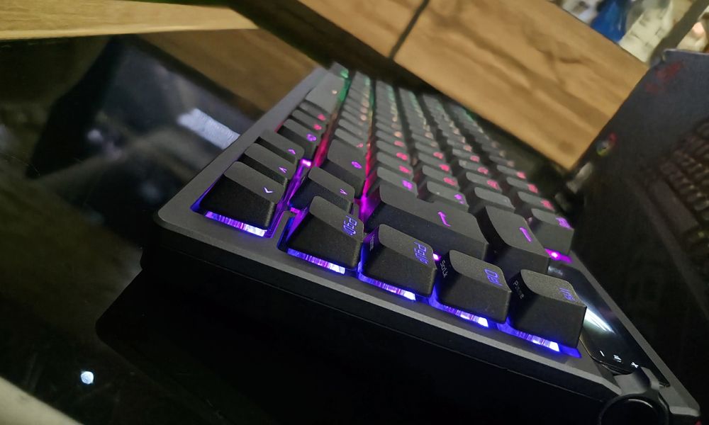 ASUS ROG AZOTH  геймърска wireless, bluethooth  клавиатура