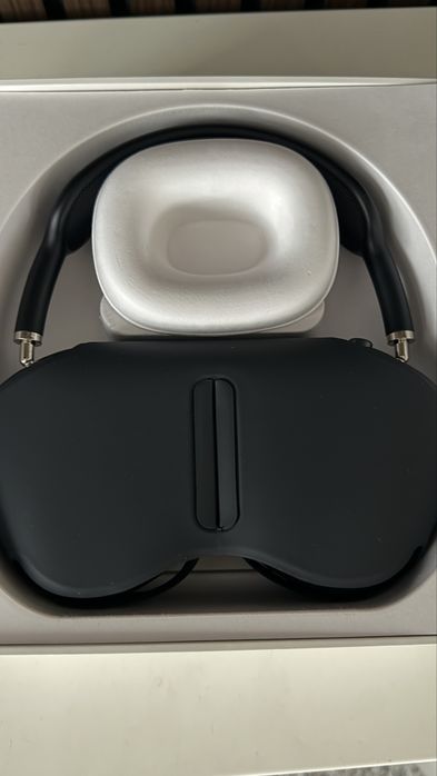 AirPods Max Midnight