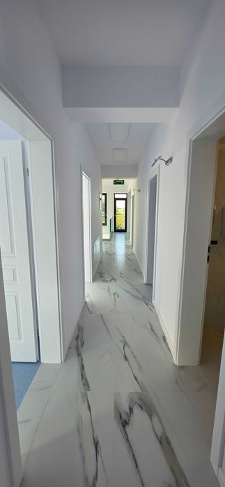 Inchiriez spatii intr-o clinica medicala