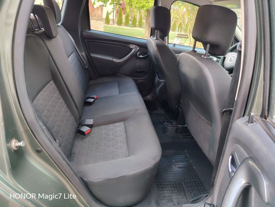 Dacia Duster 1.5 dci 4x2 Euro5 an 2015 Navigație A/C Încălzire Scaune