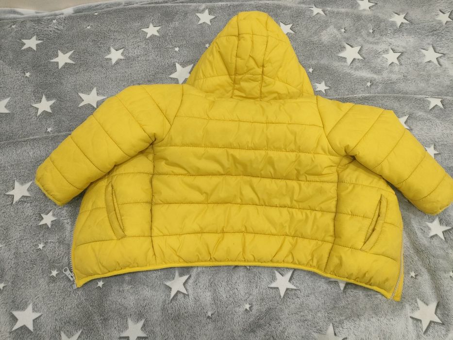 Продам детскую куртку