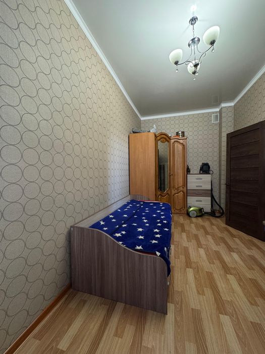 Продам 2х комн квартиру район Апрель