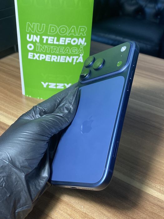 iPhone 17 Pro Max • 512 GB • Deep Blue