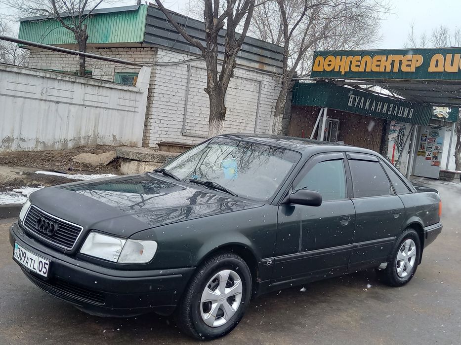 Ауди с4 1992года 2.3