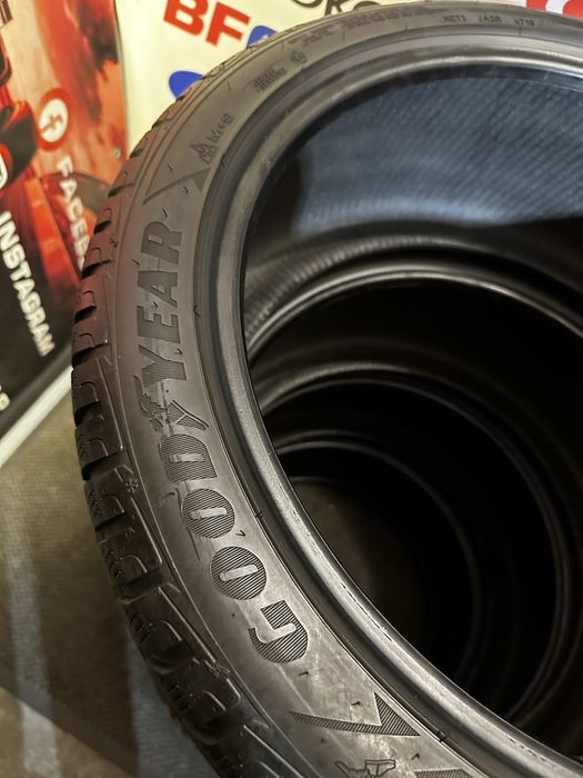 255/40 R20 101V XL - Goodyear Ultra Grip Performance M+S Oferta