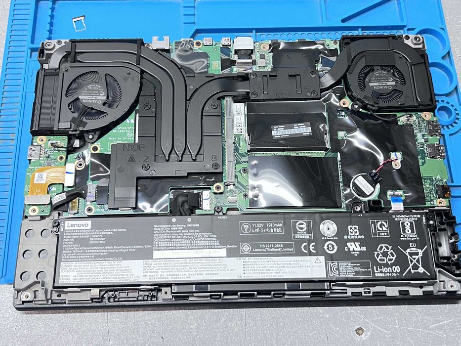 Lenovo ThinkPad P15 15.6" IPS i7-10850H 32GB 510GB/->Отлично състояние