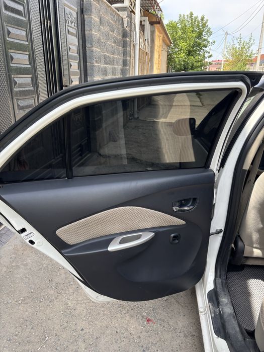 Продается toyota yaris