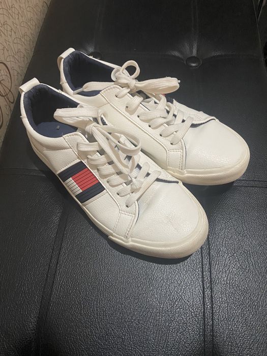 Обувки-кецове