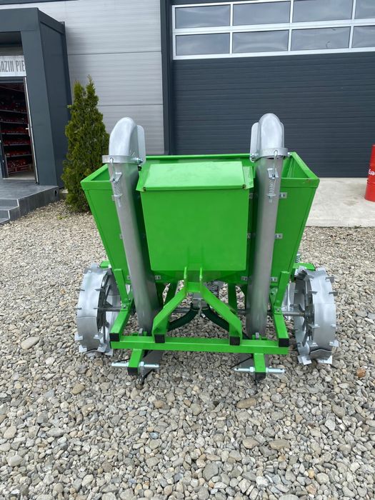 Piese . Masina plantat cartofi  doua randuri Bomet