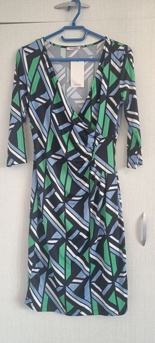 Rochie cu decolteu in V verde cu negru , Orsay