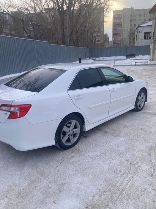 Toyota Camry Se (Xv 50)
