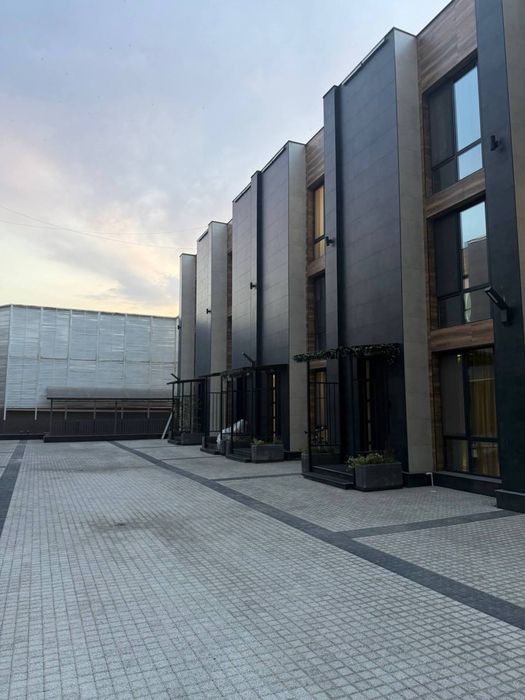 Продается таунхаус Tiara 5 ком Военный госпиталь, Мирзоулугбек коробка