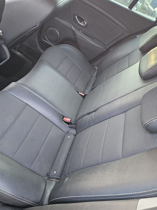 Dezmembrez Renault Megane 3