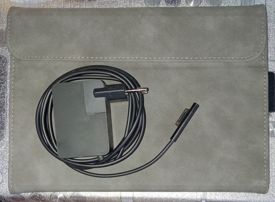 Surface Go 3 Intel Core i3/8GB RAM/128 GB SSD