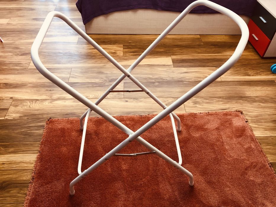 стойка за корито