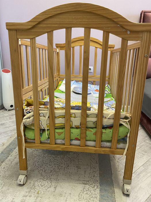 Продам детскую кровать (манеж)