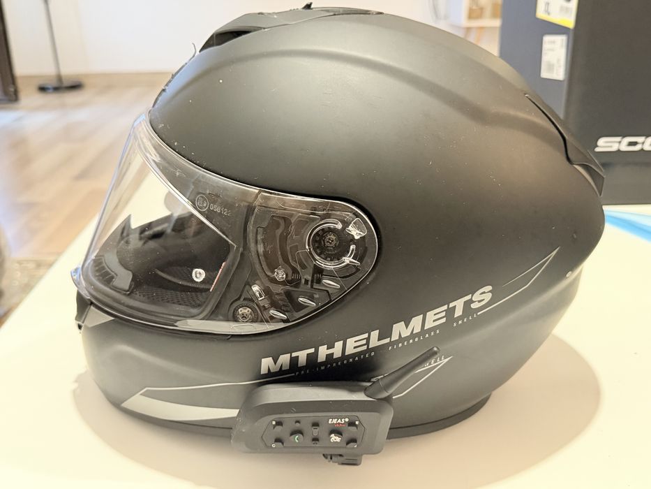 Продавам мотоциклетна каска MT Helmets Rapide – XL (61–62 см)