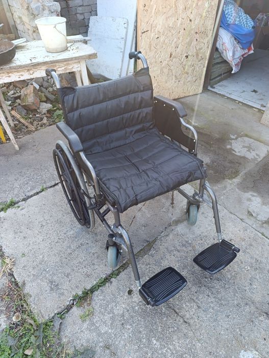Инвалидная коляска