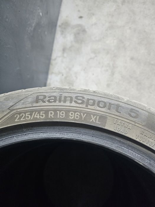 225 45 r19 anvelope vara Uniroyal BMW xdrive