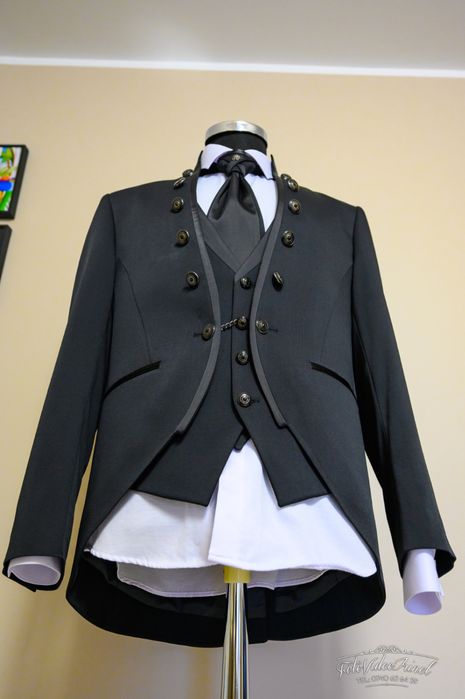 manechin dama/barbat - panou floral- masuta cu oglinda