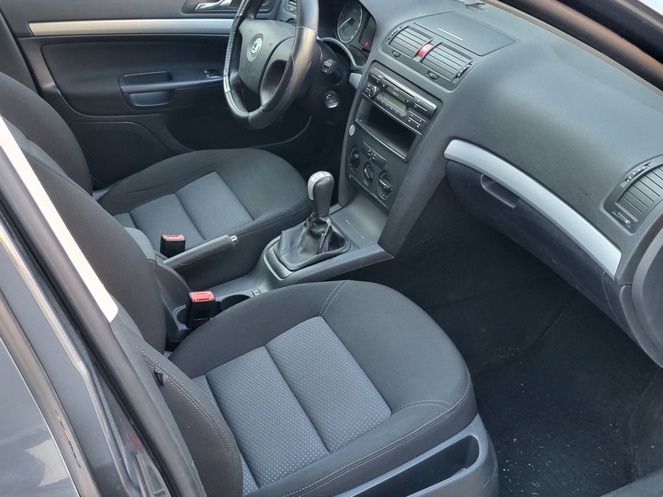 Skoda Octavia Anul 2009 4x4 1.9 tdi 105cp Adus Recent Cârlig remorcare