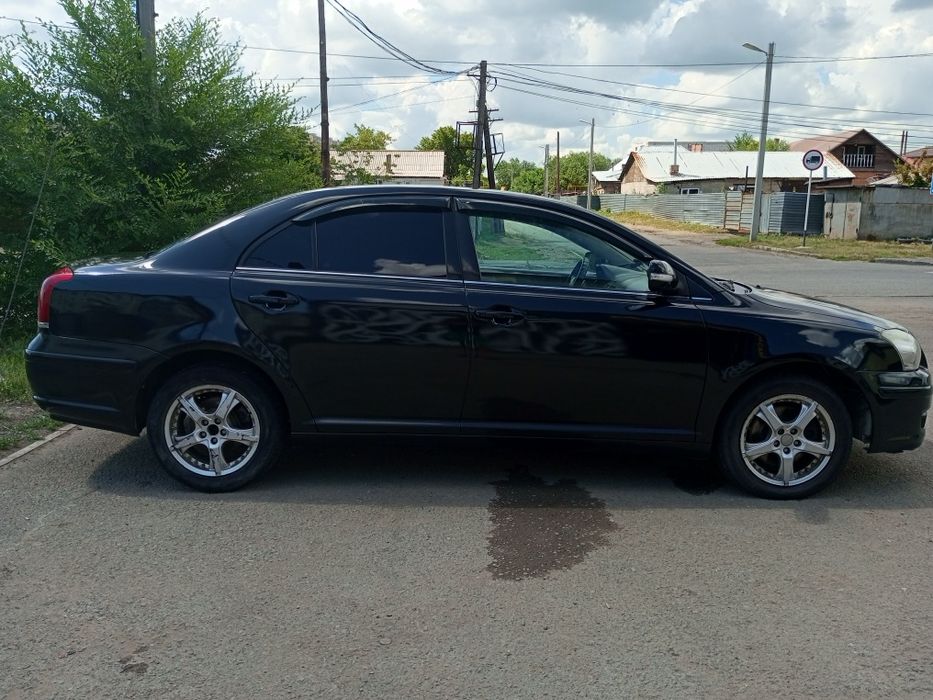 Продам Тойота Авенсис