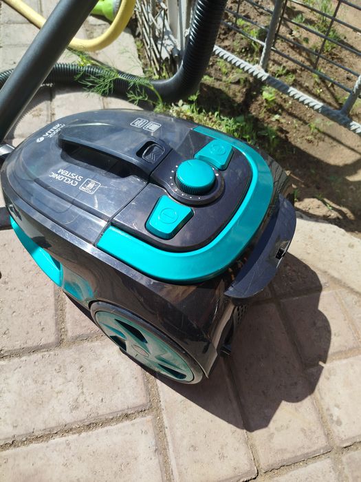 Продам пылесос..