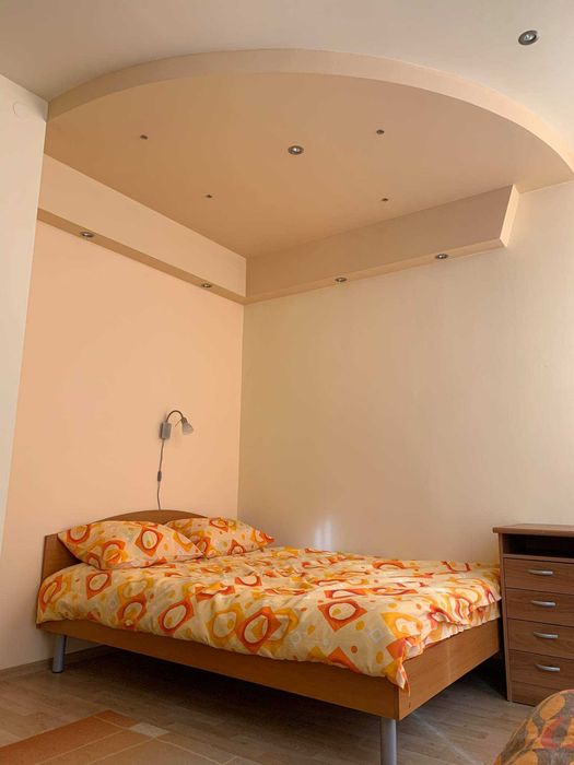 Дава се под наем Тристаен апартамент в Бургас, Център - 120 кв.м за 331.5 € - Снимка #12