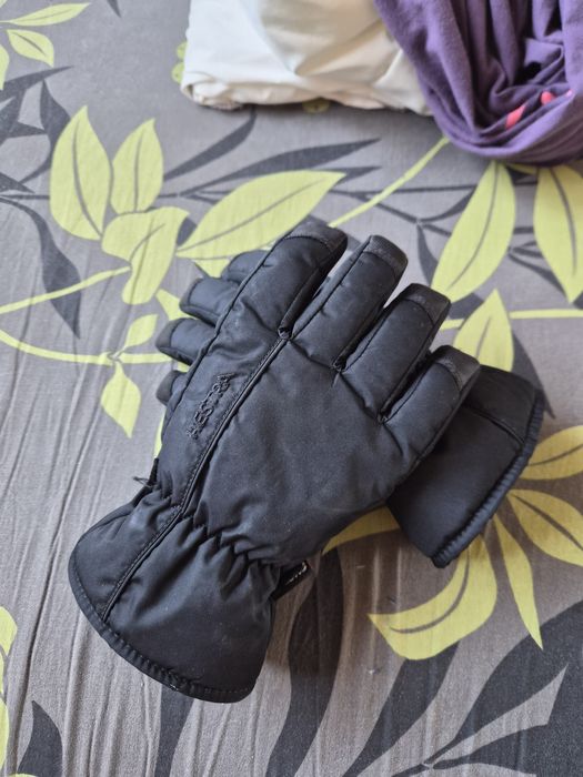 Manusi Hestra  unisex