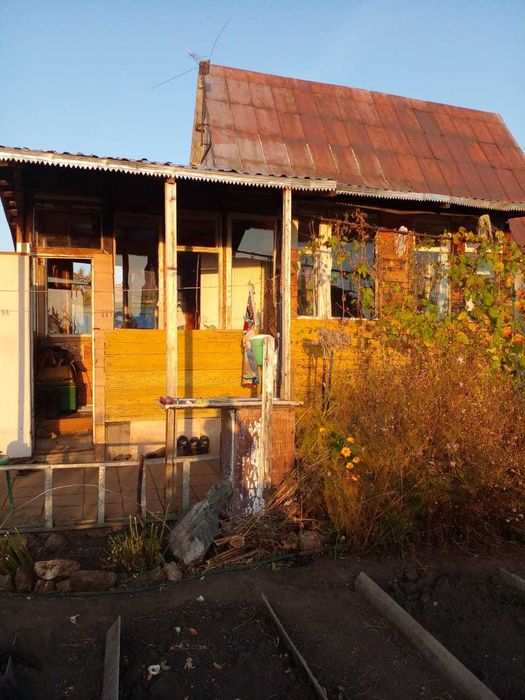 Продам дачу за пос. Металлург