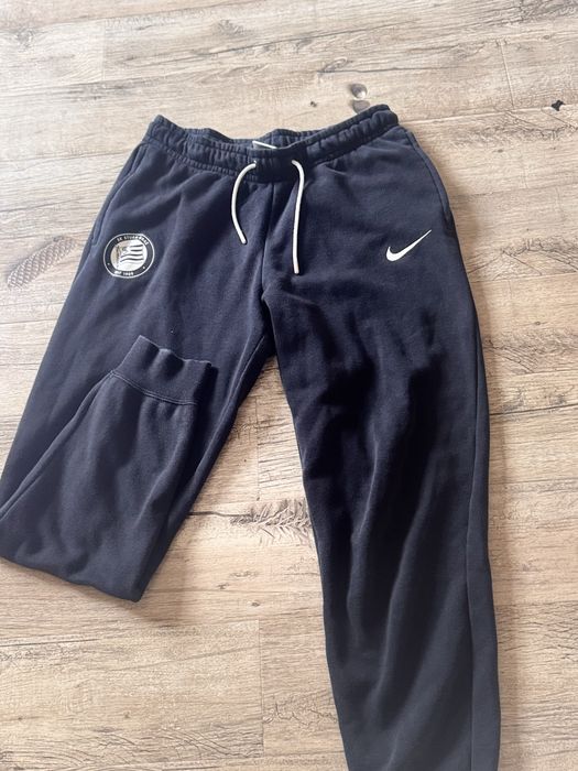 pantaloni de trening nike