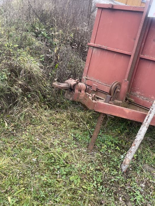 De vanzare sau schimb remorca si troliu