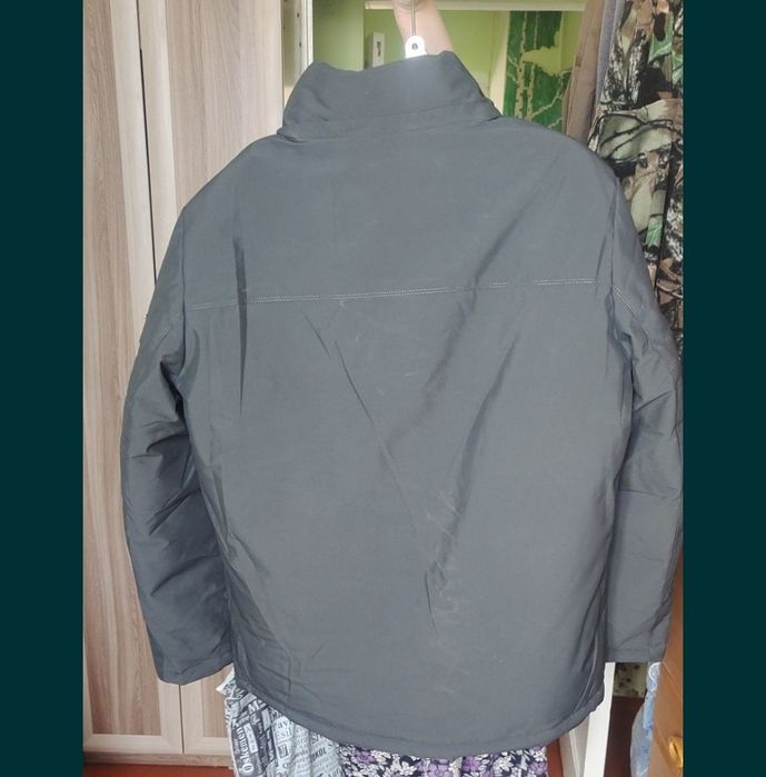 Продам куртку зимнюю