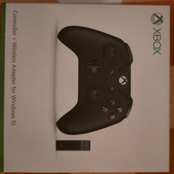 Xbox One X 1TB + Controller + 25 Jocuri fizice (Se pot vinde separat)