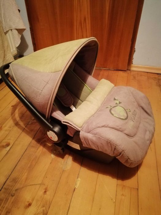 Столче за кола, като ново