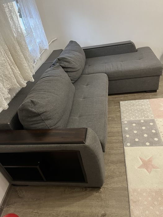 Разтегателен диван