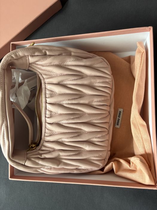 Geanta Miu Miu pink