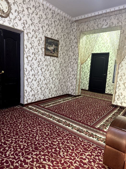 Намунали уй сотилади