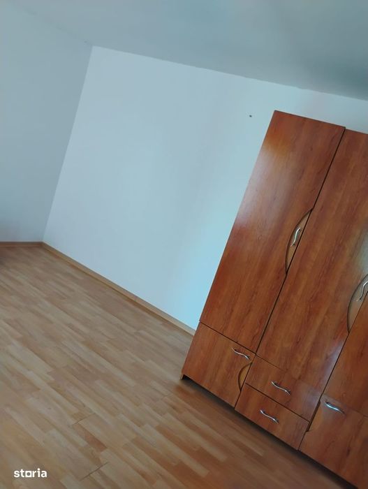 Casa de vânzare com. Florica